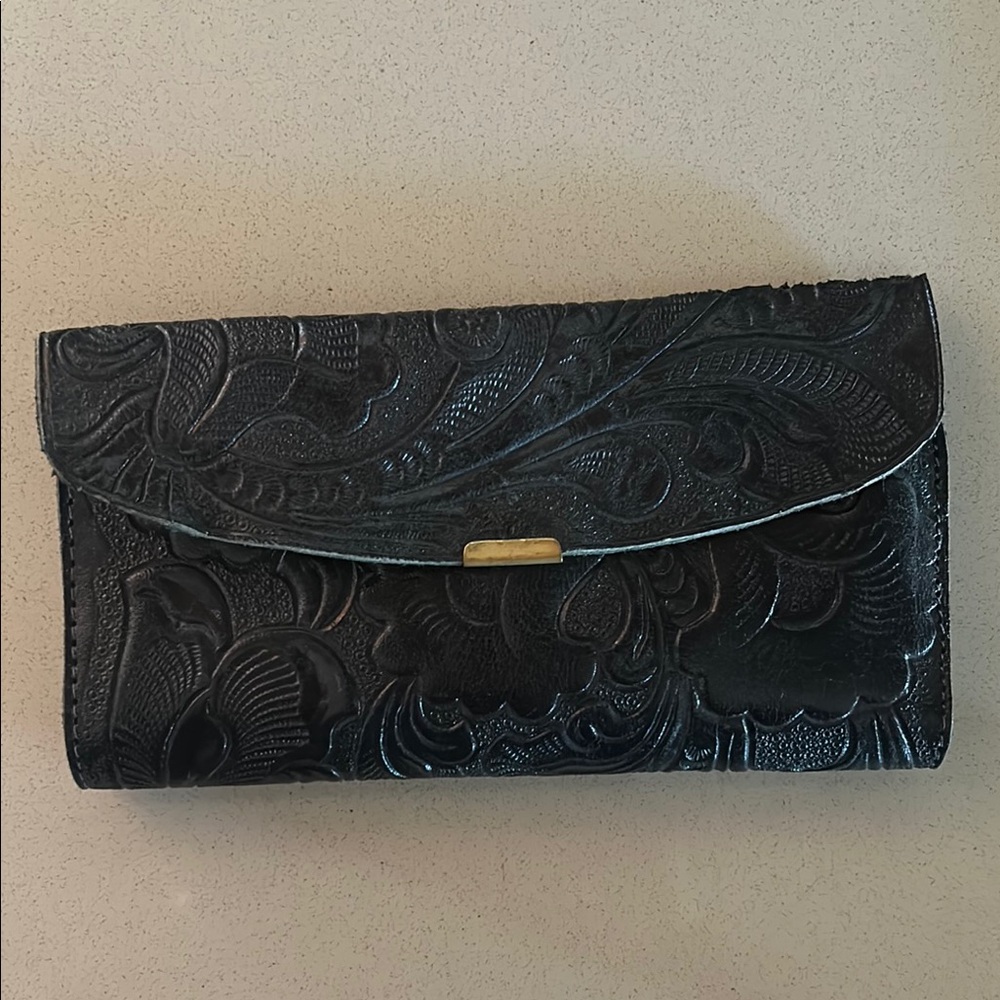 Artisan Hand Made Embossed Mexican Leather Wallet